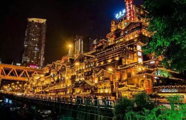 神一样的重庆,有神一样的建筑!