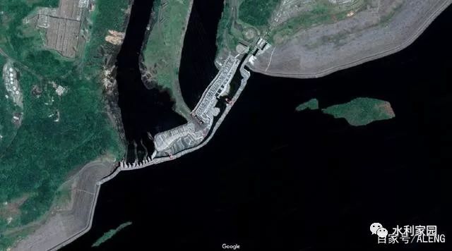 从谷歌地球上看世界10大水利枢纽，三峡大坝和伊泰普大坝哪个更美_4